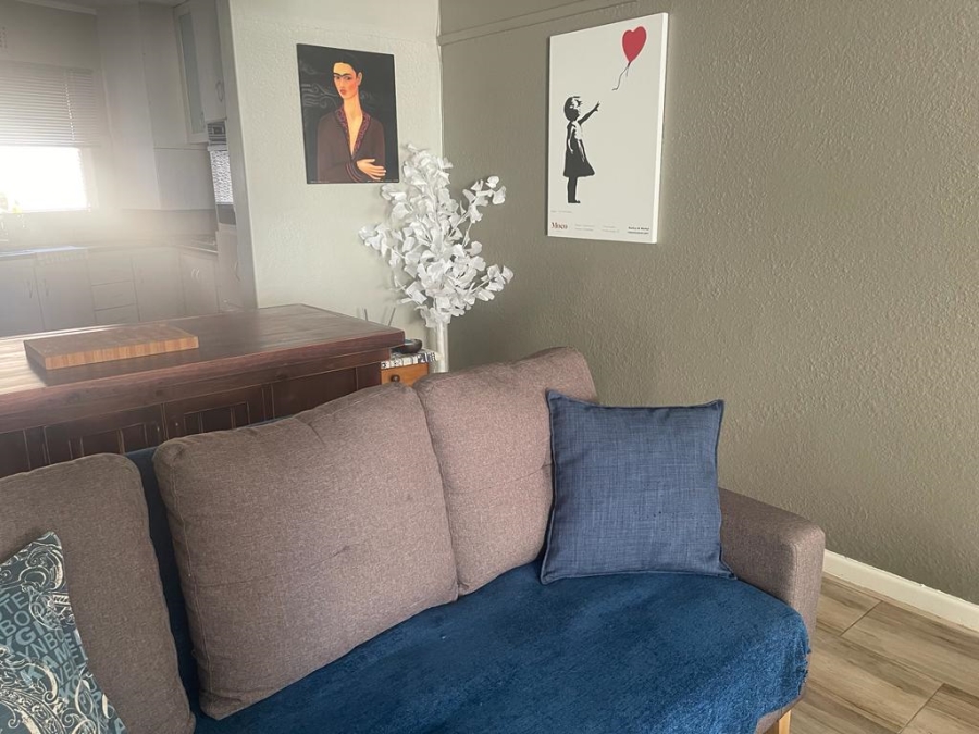 To Let 2 Bedroom Property for Rent in Sea Point Western Cape